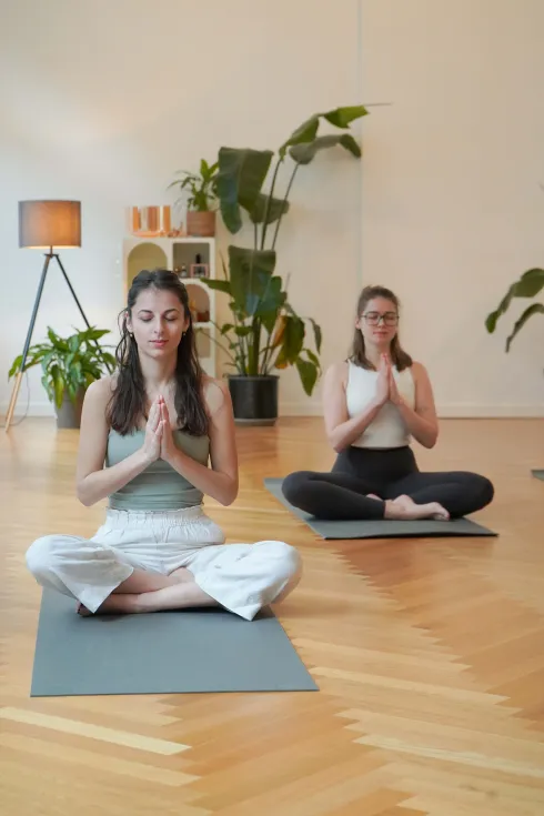 Morning Breathe & Meditate online @ Yoga Palais