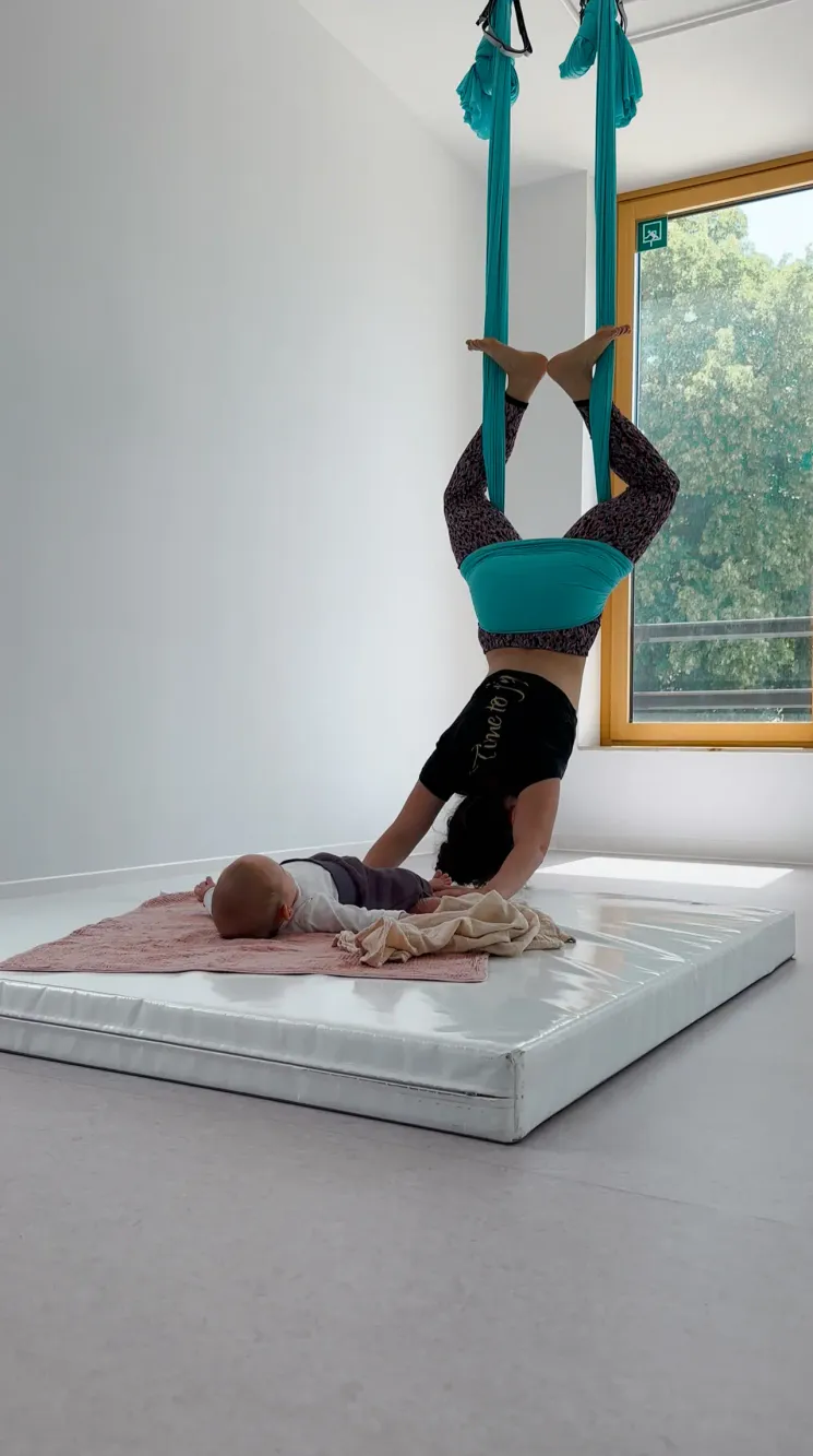 WORKSHOP: Aerial Yoga - mit Krabbelkind (alter ~6Monate bis ~1Jahr) @ Aerial Loft