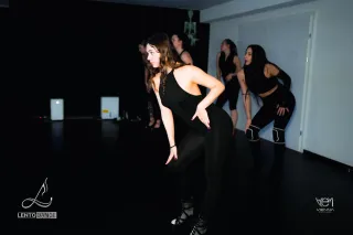 Dieser Anbieter hat keine Bildbeschreibung für dieses Bild hinterlegt