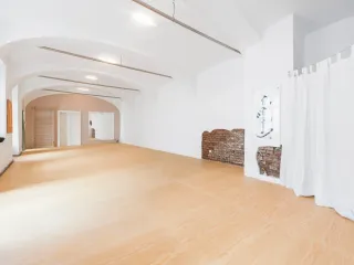 Dieser Anbieter hat keine Bildbeschreibung für dieses Bild hinterlegt