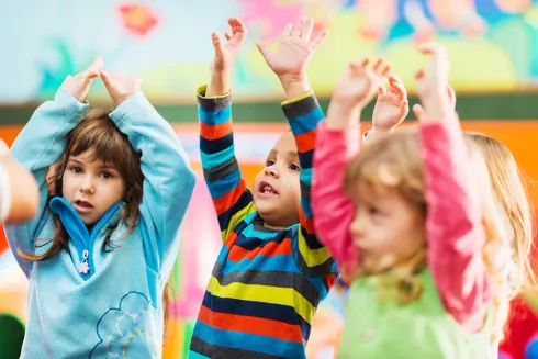 MINI: Kreativer Kindertanz für 3-5 Jährige in Köstendorf; Sommersemester @ London Dance Studios