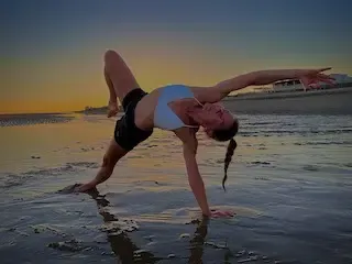 Power Flow Yoga L2 @ insaja - yoga & dance