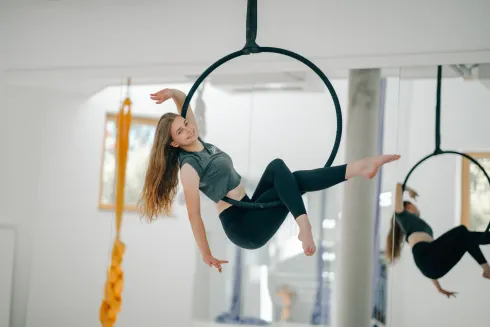 Schnupperstunde: Aerial Hoop (alle Level - keine Vorkenntnisse erforderlich) @ Aerial Loft