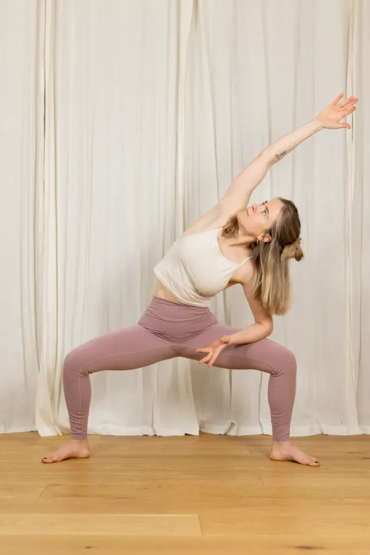 AWAKENING YOGA ( XL ) EN @ STUDIO MOND