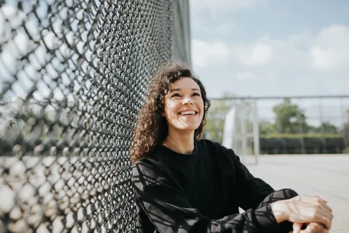 “Hands-On Assists for Mindful Connection” – YogalehrerInnen-Workshop für mehr Vertrauen in Yoga-Adjustments mit Ami Norton @ fancypantsyoga