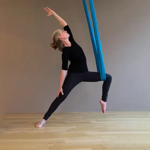 Introduction to Aerial Yoga @ ATHAYOGA - Zürich