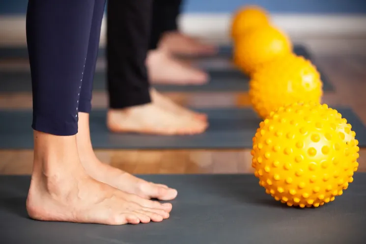 Pilates mit Kleingeräten @ Pilatesstudio & Kane School Ausbildung