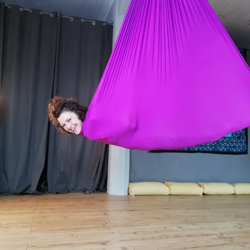 Aerial Yoga 50h AYA @ ÜberGlücklich