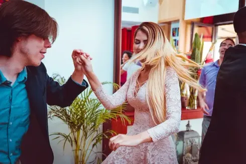 Bachata Sensual Basic I- Crash Workshop @ Salsanena