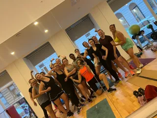 Dieser Anbieter hat keine Bildbeschreibung für dieses Bild hinterlegt