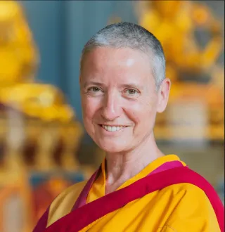 Gen Kelsang Lobma