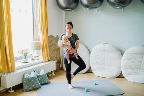 Online Yoga mit Baby als Rückbildung @ Julia Frindt Yoga&Pilates