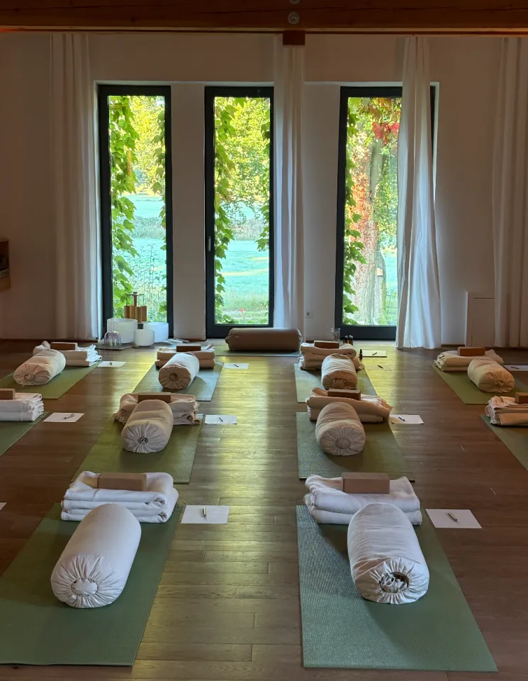 +++AUSGEBUCHT+++ Season of Softness - Yin Yoga Retreat mit Elli @ A PLACE LIKE OM - Südstadt