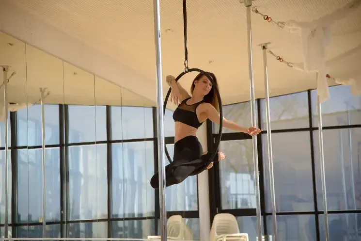 Aerial Hoop | fortgeschrittene Anfängerinnen (6 Wochen) 129€ 09.01.2025 @ aerialflow