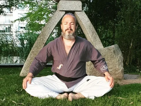 Tableau 15 postures - en ligne @ SunDo : Yoga Taoïste & Méditation Coréenne