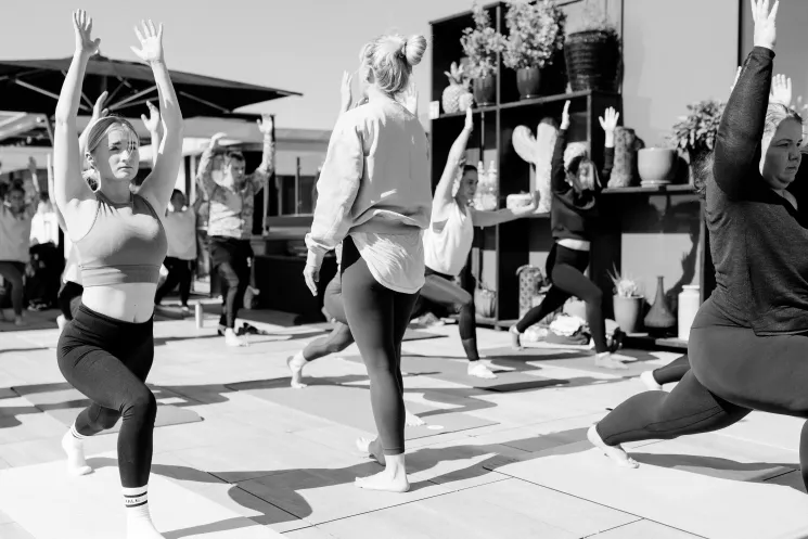 28. Juni: YOGA mit Sonntagsfrühstück im INNSiDE by Melia @ Studio Barre City