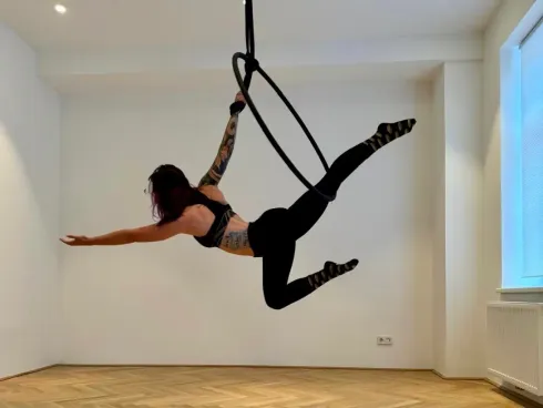 Aerial Hoop - Handloop I 14:45 Uhr @ Rising High