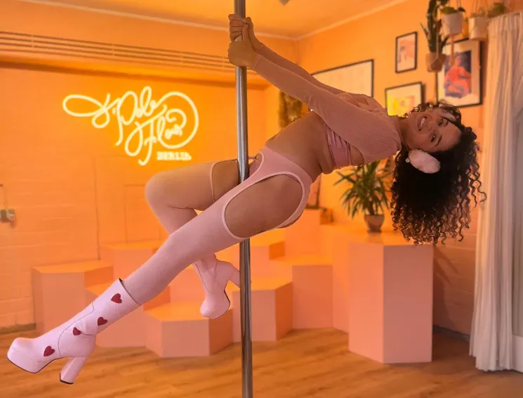 Online Sensual Flow (1-3) @ Pole Flow Berlin