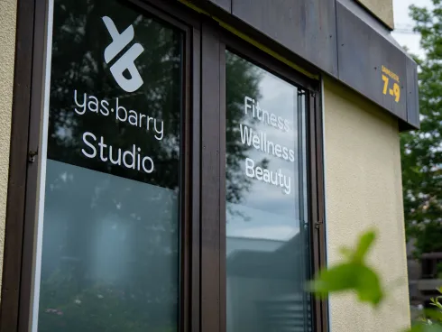 yas-barry | Frauenstudio für Training, Regeneration & Wohlbefinden