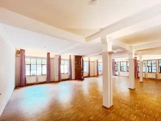 Dieser Anbieter hat keine Bildbeschreibung für dieses Bild hinterlegt