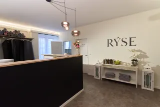 Dieser Anbieter hat keine Bildbeschreibung für dieses Bild hinterlegt