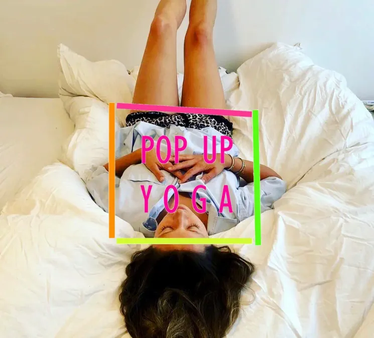 POP UP YOGA im Bett - auch als Gentle Flow auf der Matte möglich (live online)  @ POP UP YOGA MÜNCHEN