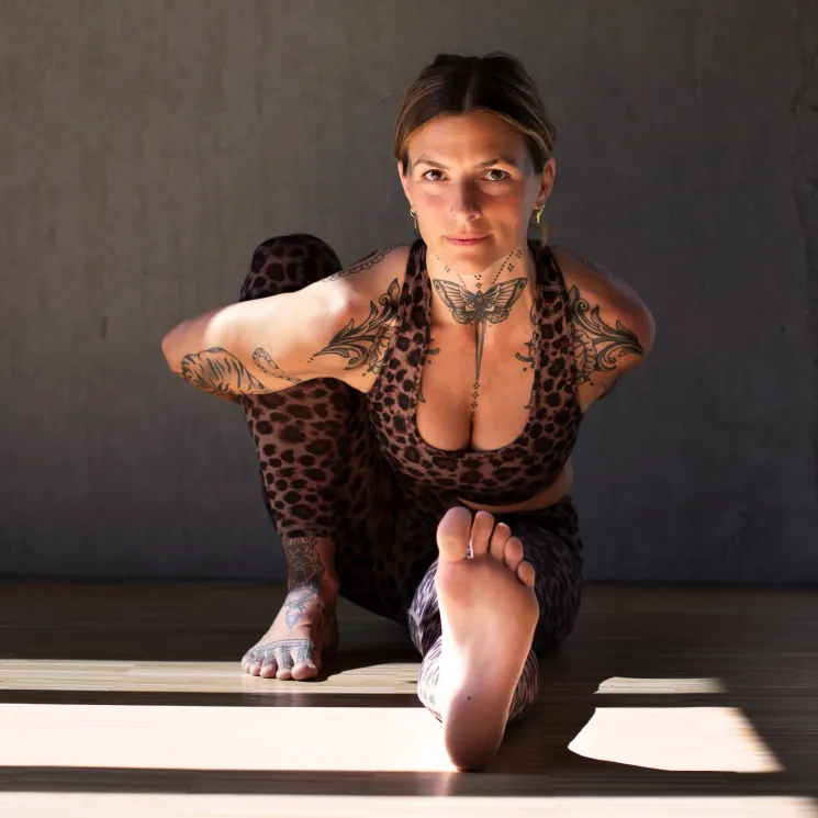 75h Jivamukti Yoga Teacher Training 2026 @ Roots Studios Mittelweg