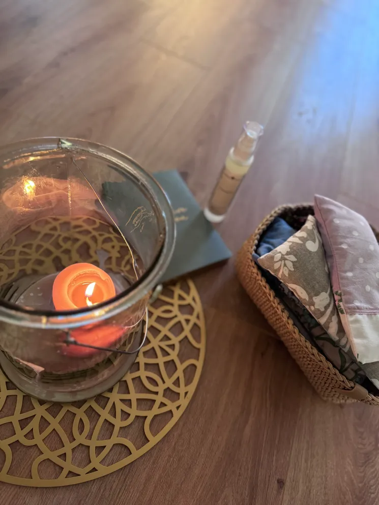 Adventsyoga " Cacao, Yin Yoga und Gesang“ mit Claudia & Janina @ Feel-In Yoga by Claudia Meyer
