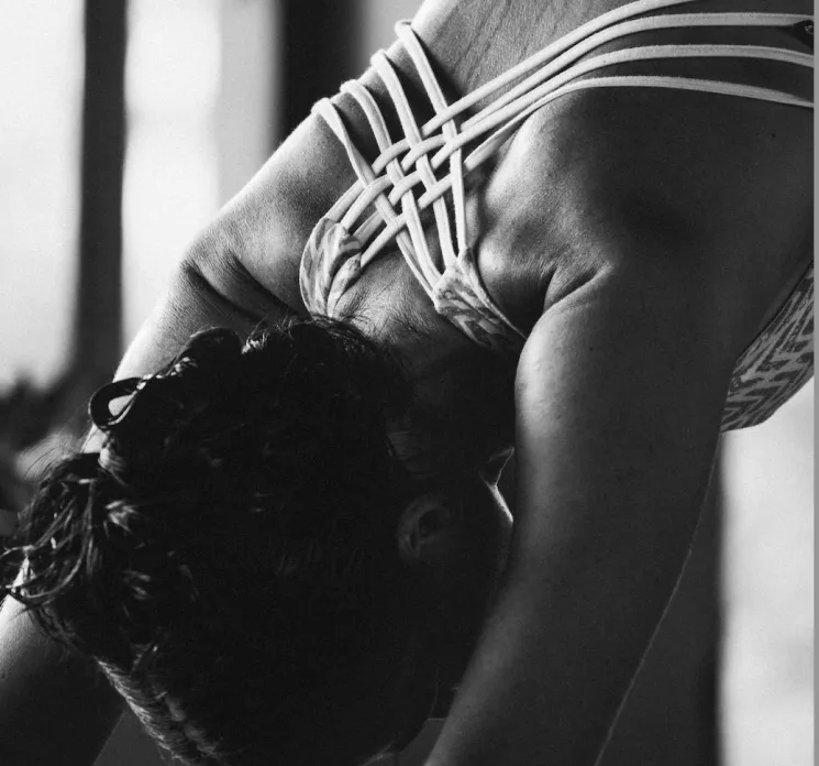 Postnatal Yoga – Rückbildung mit Baby (ONLINE) @ Roots Studios Mittelweg