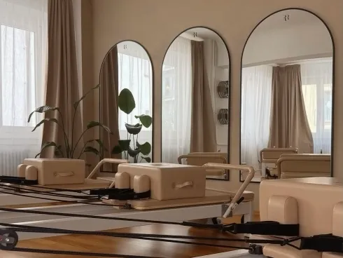 Refine Reformer Pilates