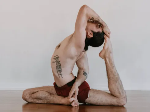 Entdecke die Klarheit der Yoga Sutren / Live aus Sydney mit Dean @ Studio Yogaflow Münster