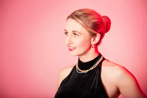 Loveyourself with Sensual Dances - Exotic Dance Basics mit Agata @ Schönheitstanz Studio