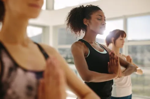 Neuhausen: Happy Vinyasa Flow @ Happy Mind Yoga München