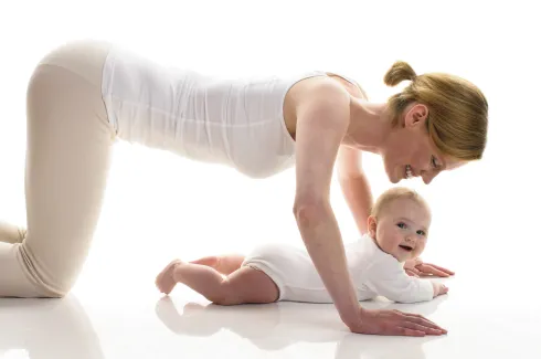 YOGA LIEBE / Yoga für Mama & Baby / ab 22.05.24 / Mi, 9:30 (für Babys ab 5 Monate bis Krabbelalter) @ MissPeppa