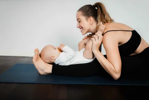 Rückbildungsyoga mit Baby: 8 Wochen Kurs @ Planet Yoga