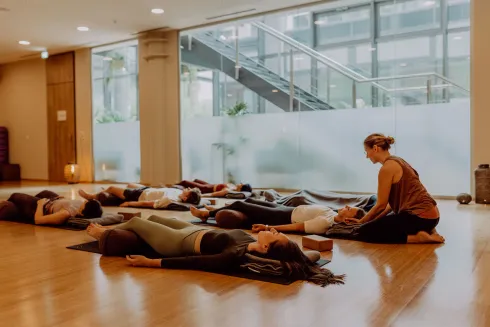 Workshop (Sachsenhausen): Mindful Moments: Yin Yoga meets Trance @ Balance Sachsenhausen