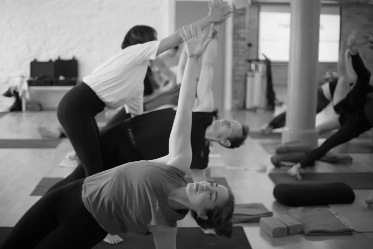 LIVE-STREAM: Jivanmukti 🧘🏽‍♀️Afternoon Flow Open75Ⓓ - THREE BOONS YOGA @ Three Boons Yoga Berlin  f.k.a. Jivamukti Yoga Berlin