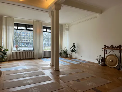 „Space to Be “ - Your Body, Mind & Soul Journey @ SOMA Space