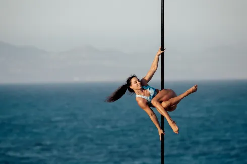 Strength Workout of the Month (Online Kurs) @ Yoga and Pole Art by Selina