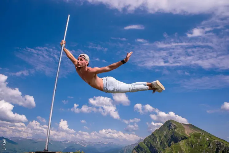 TAoP Camp - Oleg Zabelin - Three Meters above the Sky (Jumps, Drops, Spins) @ Poledancestar