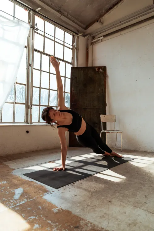 Early Bird Pilates (Online) @ Yogastube Hannover