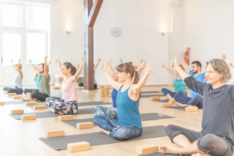 Yoga im therapeutischen Kontext @ Akshara Akademie
