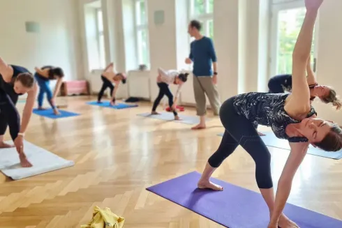 Anfänger:innenkurs Sonntag 13.10.2024: 16:15 mit Gerhard @ Pureyoga, Yogazentrum Wien