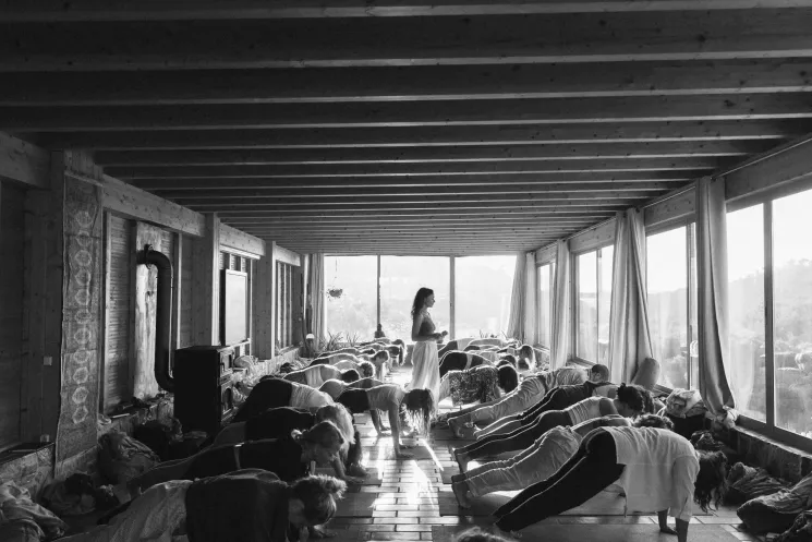 Shake the Dust™ UPSTAIRS @ HAIRU