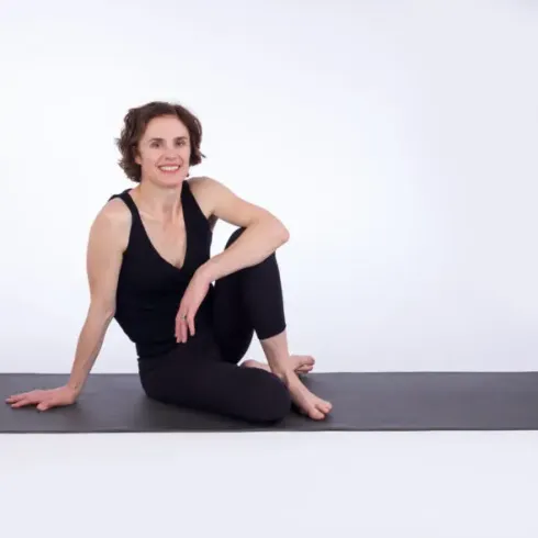 Yoga und Skoliose | 21. April 2024 | Onlineteilnahme @ Iyengar Yoga Zentrum Berlin