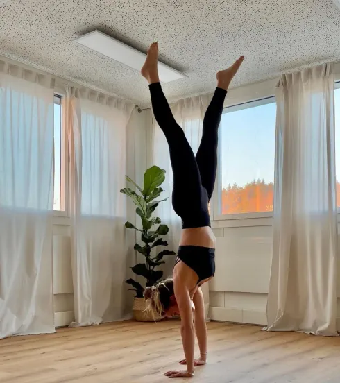 «Herz über Kopf» Handstand Workshop für Anfänger @ JAYA space