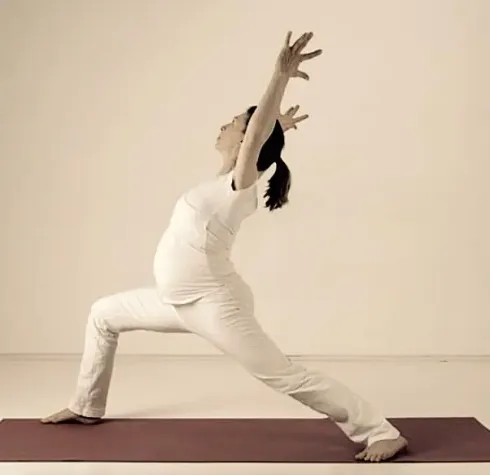 PRENATAL FLOW- 75' - ONLINE flexi @ YogaCircle Berlin Akademie