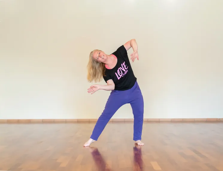 TEACHER TRAINING ChiYoga DANCE 5 Elements @ MOVING BONES®