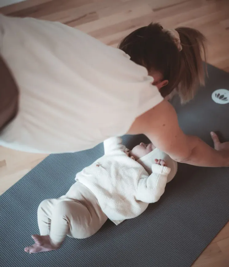 Mutter und Baby Yoga (Postnatal) @ Yogabar Bochum
