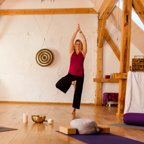 Yoga - offene Stunde *ONLINEKURS* @ Doris Tanzdiele
